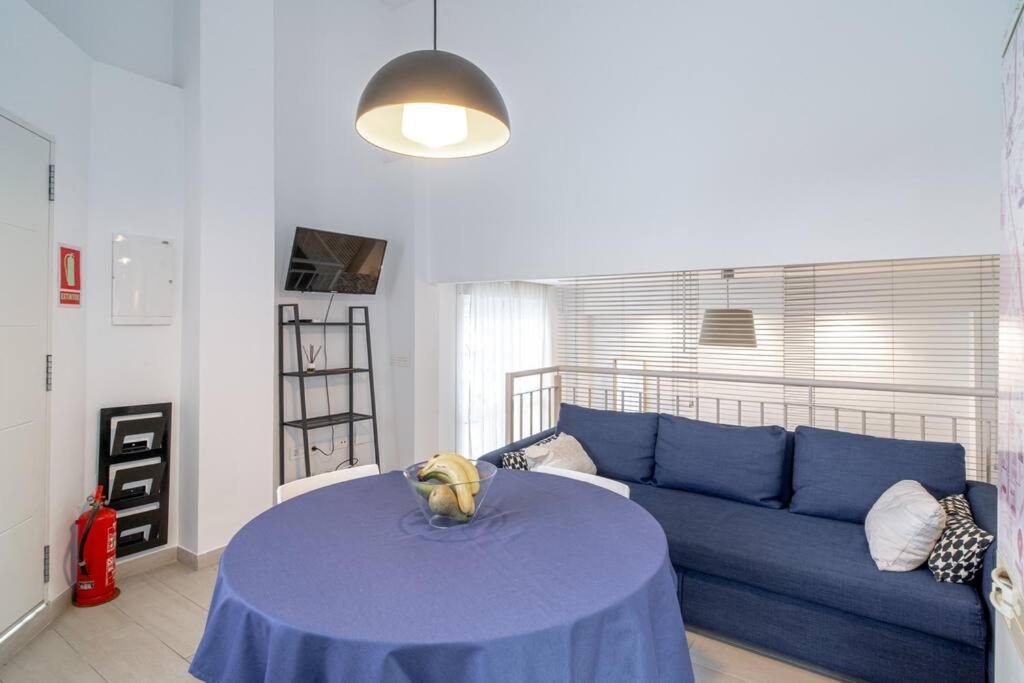 Loft De Diseno Cerca De La Playa - El Palo Apartment Malaga Bagian luar foto