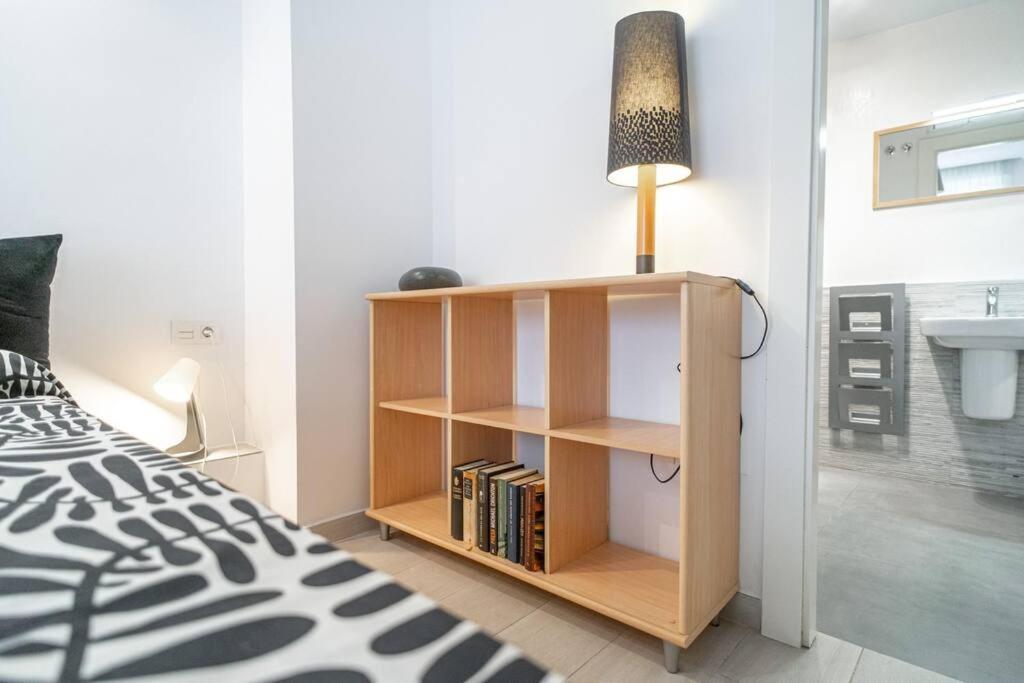 Loft De Diseno Cerca De La Playa - El Palo Apartment Malaga Bagian luar foto